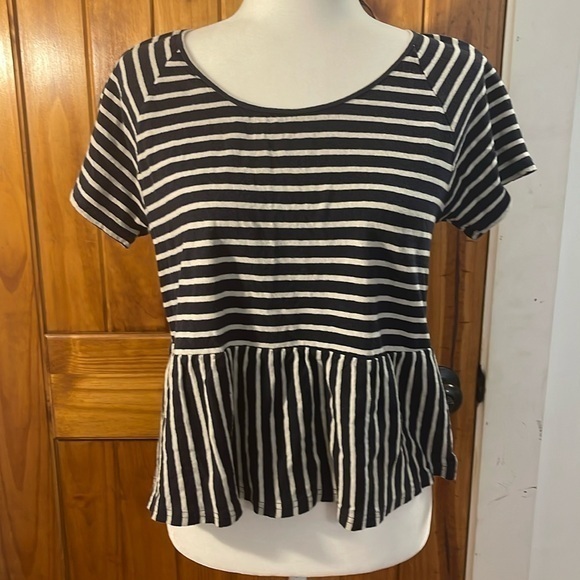 Madewell Tops - Madewell Striped Short Sleeve top Navy blue white Medium Peplum linen cotton
